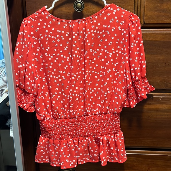 Red Flower Top - Picture 3 of 4